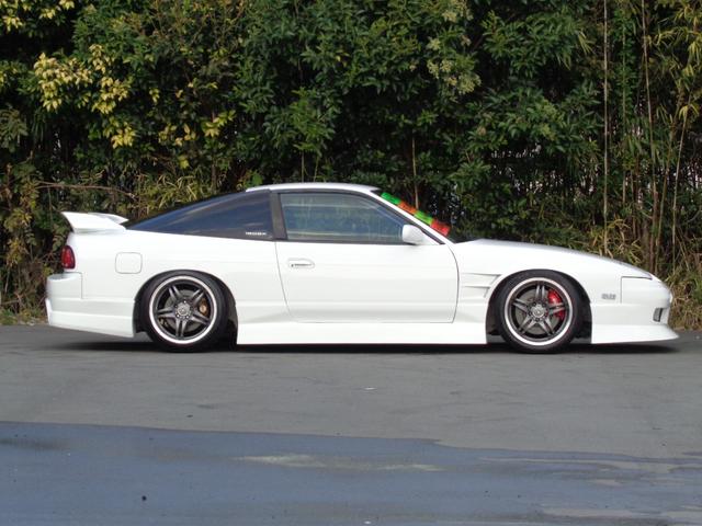 １８０ＳＸ 　ターボＥｇ換装６速ＭＴ換装公認Ｓ１５ダッシュ換装外フルエアロ前置インタークーラー銅３層ラジエター車高調Ｐテン５穴ハブブレンボキャリパー強化クラッチ機械式ＬＳＤロールバーＧＴ－ＲシートＤｅｆｉ４連（6枚目）