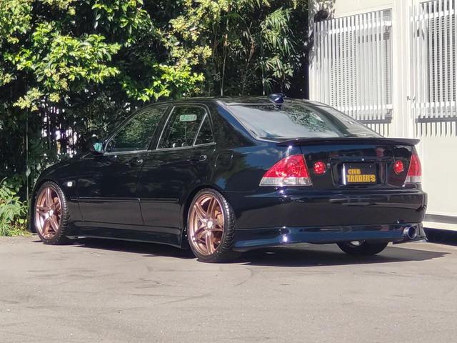 アルテッツァ RS200 Zエディション 色替車202ブラック外フルエアロ外ボンネット外ミラーステンタコ足Fパイプマフラーコーヨーアルミラジエターファイナルコネクション車高調18インチモデル5AWブリッツ水温計&負圧計ケンウッドSDナビETC(17枚目)