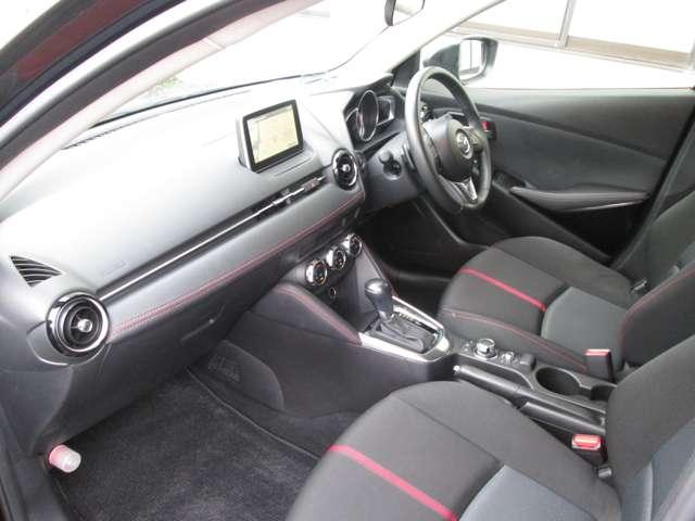 デミオ ＸＤツーリング　１オ－ナ－車　記録簿付　ナビＢカメラ　ｂｌｕｅｔｏｏｔｈ　ＥＴＣ　衝突軽減ブレ－キ　ＬＥＤオ－トヘッドランプ　１６ＡＷ　クルコン　パドルＳ　プッシュスタ－トＥＧ　スマ－トキ－２個あり　キャリアベ－ス付（3枚目）