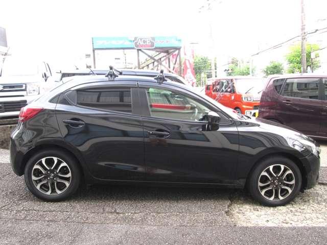 デミオ ＸＤツーリング　１オ－ナ－車　記録簿付　ナビＢカメラ　ｂｌｕｅｔｏｏｔｈ　ＥＴＣ　衝突軽減ブレ－キ　ＬＥＤオ－トヘッドランプ　１６ＡＷ　クルコン　パドルＳ　プッシュスタ－トＥＧ　スマ－トキ－２個あり　キャリアベ－ス付（11枚目）