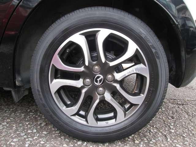 デミオ ＸＤツーリング　１オ－ナ－車　記録簿付　ナビＢカメラ　ｂｌｕｅｔｏｏｔｈ　ＥＴＣ　衝突軽減ブレ－キ　ＬＥＤオ－トヘッドランプ　１６ＡＷ　クルコン　パドルＳ　プッシュスタ－トＥＧ　スマ－トキ－２個あり　キャリアベ－ス付（65枚目）