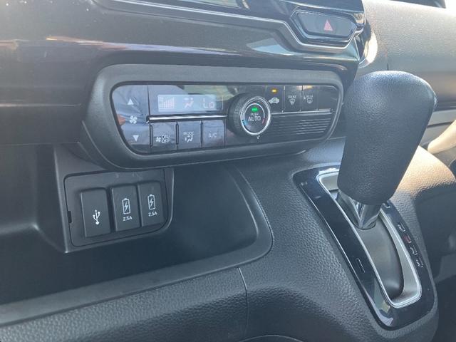 Ｎ－ＢＯＸカスタム Ｇ・Ｌターボホンダセンシング／東京仕入／走行２９２９９ＫＭ／　ハーフレザーシート／両側電動スライドドア／純正ナビ／ＣＤ／ＤＶＤ再生／ＢＴ対応／１２セグ／Ｒスポイラー／バックカメラ／ＡＳＶ／アダプティブクルーズコントロール／スマートキー／プッシュスタート／フル装備（14枚目）