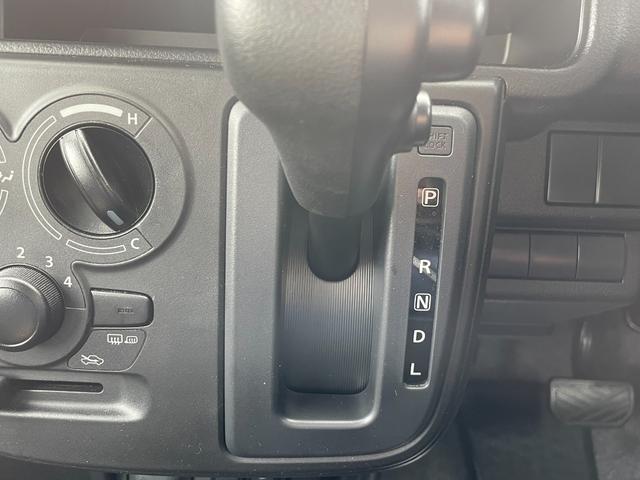 アルト L 4WD/ワンオーナー/東大和仕入/走行6.015KM/ 純正ディスプレイオーデイオ/USB/Bluetoothオーディオ/バックカメラ/横滑り防止/衝突被害軽減/車線逸脱警告/シートヒーター/アイドリングストップ/禁煙車/キーレス/AUTOライト/保証書(26枚目)