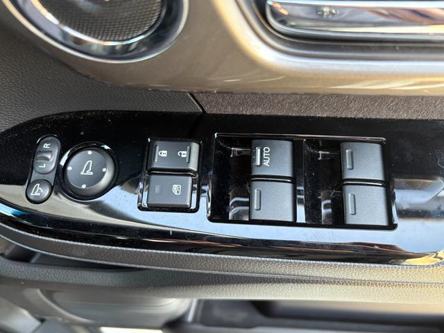 Ｎ－ＢＯＸカスタム Ｌターボ　スタイル＋ブラック／走行２５４０１ＫＭ／特別仕様車　両側ＰＳＤ／純正８インチＳＤナビ／ＣＤＤＶＤ再生／１２セグ／ＢＴ／バックカメラ／ＬＥＤヘッドライト／フォグ／オートライト／ＡＳＶ／アダプティブクルーズコントロール／ハーフレザーシート／純正１５ＡＷ（28枚目）