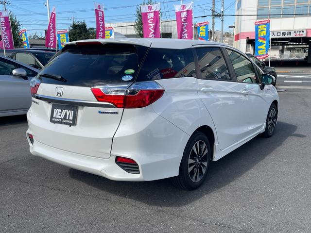 シャトル ハイブリッドＸホンダセンシング／走行３６４７８ＫＭ／ドラレコ　メーカーＯＰ８インチナビ／ＣＤＤＶＤ／１２セグ／バックカメラ／ドライブレコーダー／スマートキー／プッシュスタート／ＡＳＶ／アダプティブクルーズコントロール／純正１５ＡＷ／ＬＥＤヘッドライト／フォグ／（8枚目）