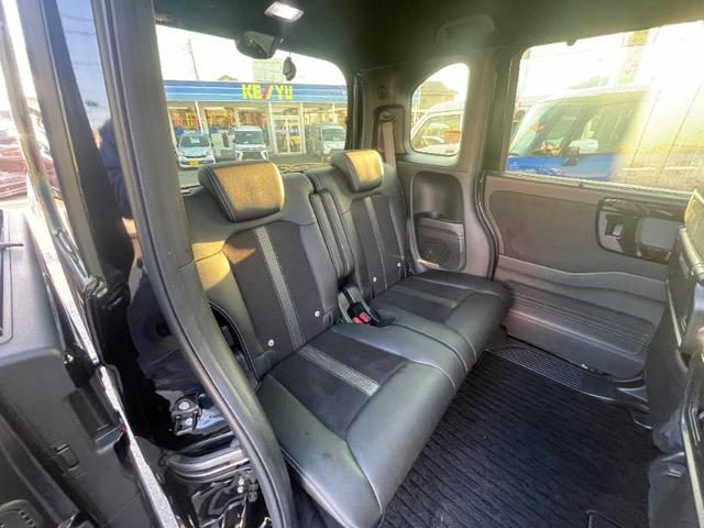 自社陸運局認証工場完備！国家資格車検検査員資格を持った整備士による整備。ステレオ、エアコン等走行に関係のない所も不具合箇所があれば修理してお渡しいたします。