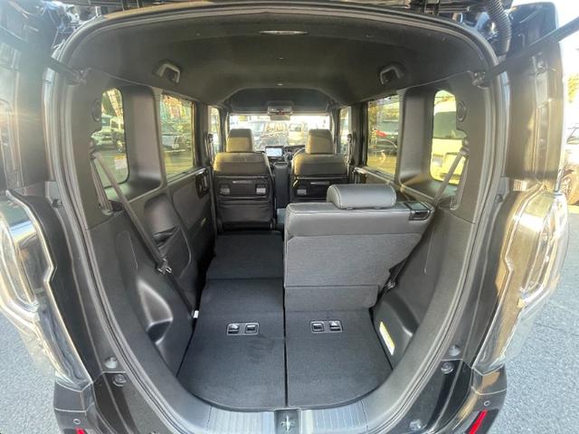 ご納車前のコーティングについてはプロの専門業者２社にて施工しております。ガラス系ポリマーのＥＶＥＲグラスコートｏｒＫＥＥＰＥＲからお選び頂いております。どちらも磨き上げに定評のある職人仕上げです♪