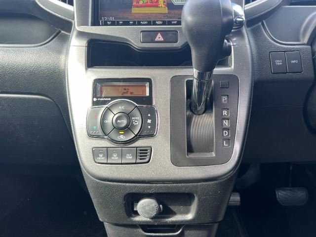 ソリオ ハイブリッドMZ/ワンオーナー/関東仕入れ/衝突軽減装置/ パナソニック製純正8型SDナビ/CD&DVD再生/Bluetoothオーディオ/フルセグTV/アラウンドビューモニター/フリップダウンモニター/両側電動スライド/ETC/衝突軽減/車線逸脱/クルーズ(10枚目)