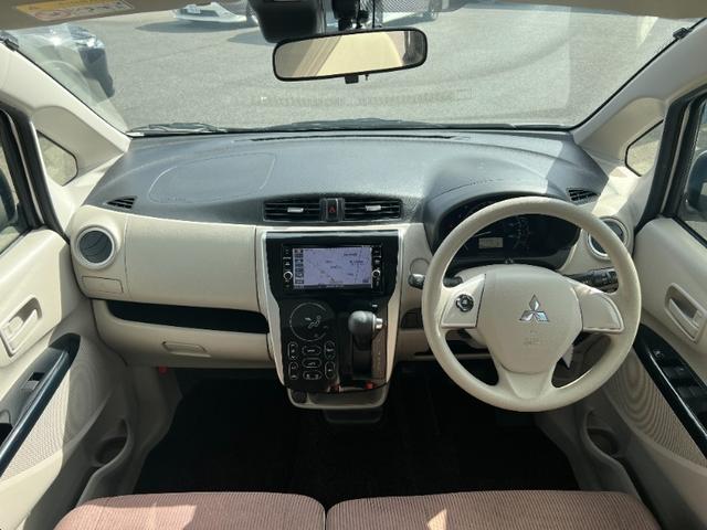 eKワゴン Meアシストプラスエディション/東京仕入/走行28924KM 純正SDナビ/CDDVD/BT対応/12セグ/シートヒーター/電動格納ミラー/キーレスエントリー/ASV/横滑り防止装置/オートエアコン/アイドリングストップ/フル装備(9枚目)