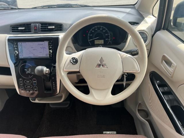 eKワゴン Meアシストプラスエディション/東京仕入/走行28924KM 純正SDナビ/CDDVD/BT対応/12セグ/シートヒーター/電動格納ミラー/キーレスエントリー/ASV/横滑り防止装置/オートエアコン/アイドリングストップ/フル装備(10枚目)