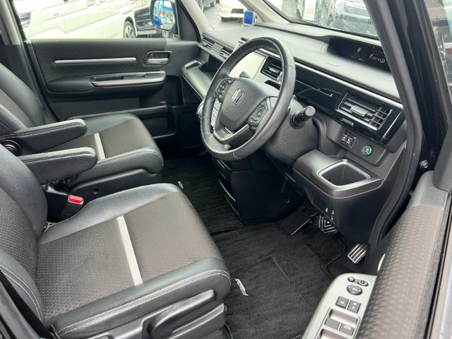 ステップワゴンスパーダ スパーダ・クールスピリット ホンダセンシング/愛知仕入/ 走行48251KM/両側電動スライドドア/バックカメラ/純正SDナビ/CDDVD/BT対応/12セグ/バックカメラ/フリップダウンモニター/ハーフレザーシート/LEDヘッドライト/フォグ/ASV/フル(11枚目)