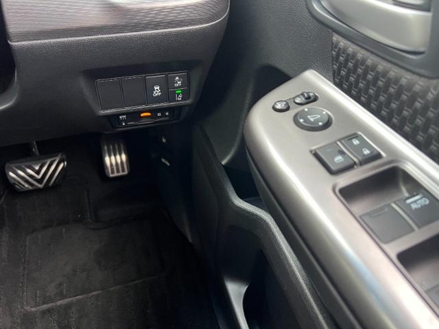 ステップワゴンスパーダ スパーダ・クールスピリット ホンダセンシング/愛知仕入/ 走行48251KM/両側電動スライドドア/バックカメラ/純正SDナビ/CDDVD/BT対応/12セグ/バックカメラ/フリップダウンモニター/ハーフレザーシート/LEDヘッドライト/フォグ/ASV/フル(16枚目)