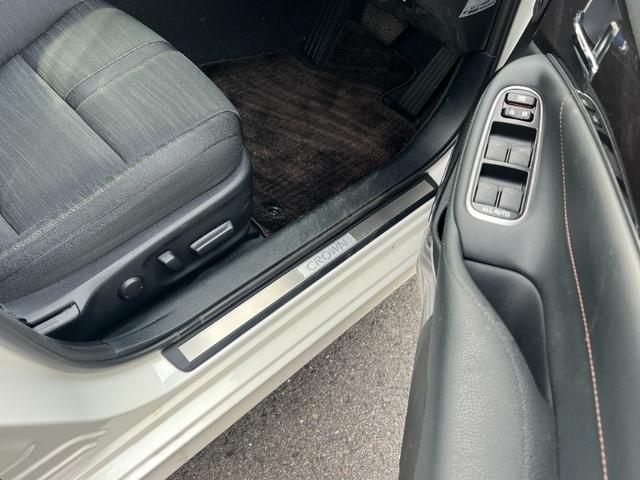 クラウンハイブリッド アスリートＳ／茨城仕入／走行２４３９１ＫＭ／禁煙車／　メーカーＯＰナビ／ドライブレコーダー／スマートキー／プッシュスタート／ＢＴ対応／１２セグ／バックカメラ／電動シート／シートヒーター／ＨＩＤヘッドライト／フォグ／ビルトインＥＴＣ／フル装備（20枚目）