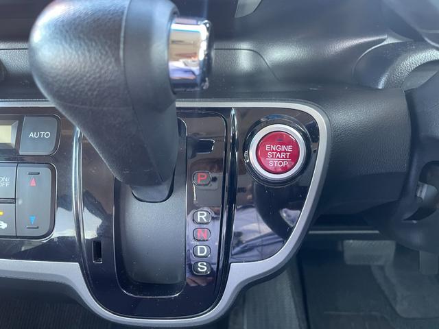 N-BOX G・ターボLパッケージ/東大和仕入/走行56003KM/ 両側電動スライドドア/純正SDナビ/CDDVD再生/1セグ/BT/バックカメラ/スマートキー/プッシュスタート/クルーズコントロール/HIDヘッドライト/オートライト/ドライブレコーダー/フル装備(12枚目)