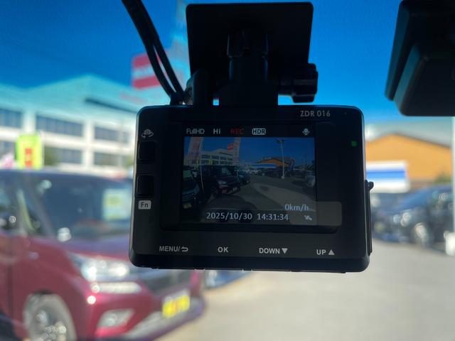 N-BOX G・ターボLパッケージ/東大和仕入/走行56003KM/ 両側電動スライドドア/純正SDナビ/CDDVD再生/1セグ/BT/バックカメラ/スマートキー/プッシュスタート/クルーズコントロール/HIDヘッドライト/オートライト/ドライブレコーダー/フル装備(32枚目)