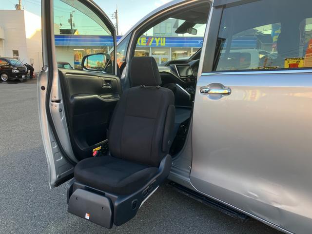 エスクァイア XIサイドリフトアップシート/東大和仕入/走行35122KM 禁煙車/サイドリフトアップシート/純正9インチSDナビ/CDDVD/BT対応/12セグ/バックカメラ/キーレスエントリー/両側電動スライドドア/LEDヘッドライト/フォグ/ASV/フル装備(19枚目)