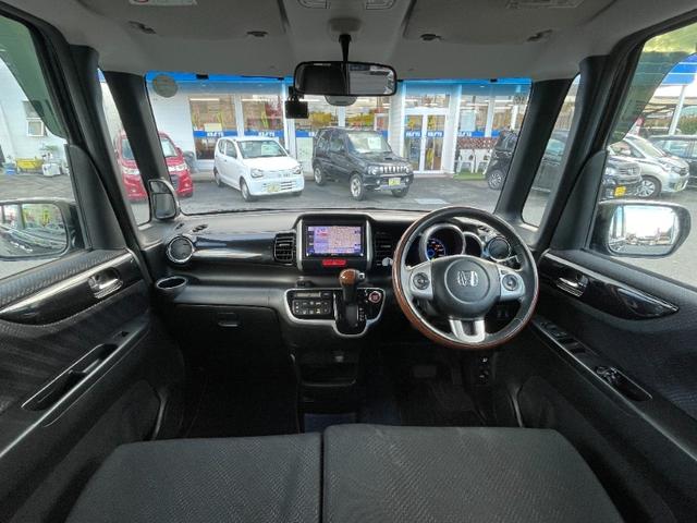 N-BOXカスタム G・ターボAパッケージ/東大和仕入/走行49761km/ ローダウン/両側電動スライドドア/社外SDナビ/CDDVD//12セグ/バックカメラ/ドライブレコーダー/スマートキー/プッシュスタート/HIDヘッドライト/フォグ/ASV/Rスポイラー/フル装備(6枚目)