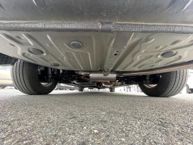 ヴォクシー ZS 煌II/関西仕入/走行24.402KM/ワンオーナー/ 純正8型SDナビ/CD&DVD再生/Bluetoothオーディオ/フルセグTV/Bカメラ/フリッツプダウンモニター/ドラレコ/両側自動スライド/衝突軽減装置/車線逸脱警告/クルーズ/ビルトインETC(4枚目)