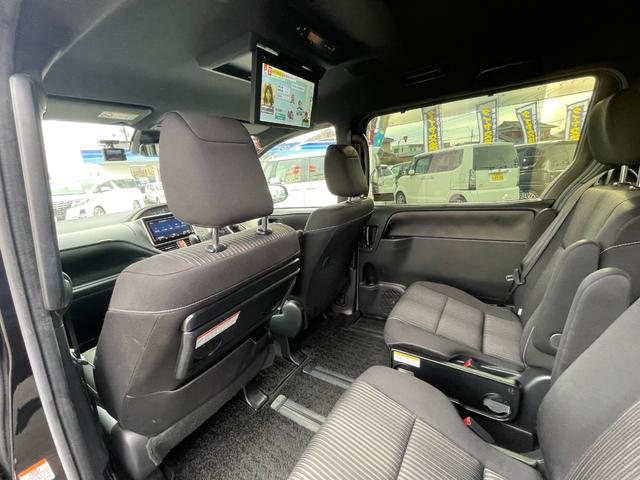 ヴォクシー ZS 煌II/関西仕入/走行24.402KM/ワンオーナー/ 純正8型SDナビ/CD&DVD再生/Bluetoothオーディオ/フルセグTV/Bカメラ/フリッツプダウンモニター/ドラレコ/両側自動スライド/衝突軽減装置/車線逸脱警告/クルーズ/ビルトインETC(20枚目)