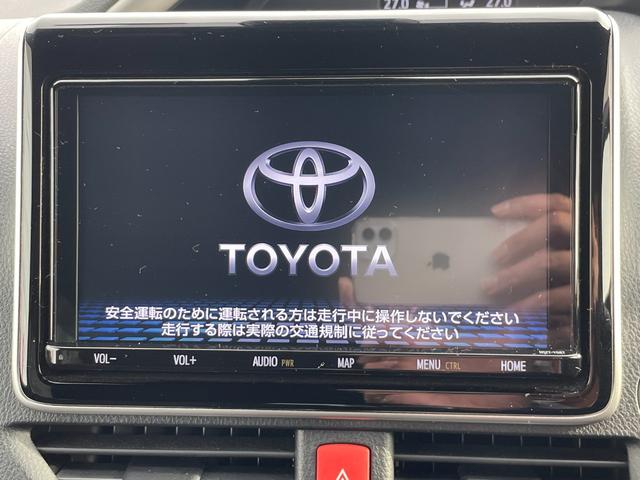 ヴォクシー ZS 煌II/関西仕入/走行24.402KM/ワンオーナー/ 純正8型SDナビ/CD&DVD再生/Bluetoothオーディオ/フルセグTV/Bカメラ/フリッツプダウンモニター/ドラレコ/両側自動スライド/衝突軽減装置/車線逸脱警告/クルーズ/ビルトインETC(23枚目)