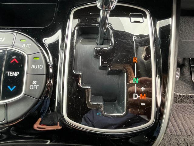 ヴォクシー ZS 煌II/関西仕入/走行24.402KM/ワンオーナー/ 純正8型SDナビ/CD&DVD再生/Bluetoothオーディオ/フルセグTV/Bカメラ/フリッツプダウンモニター/ドラレコ/両側自動スライド/衝突軽減装置/車線逸脱警告/クルーズ/ビルトインETC(30枚目)