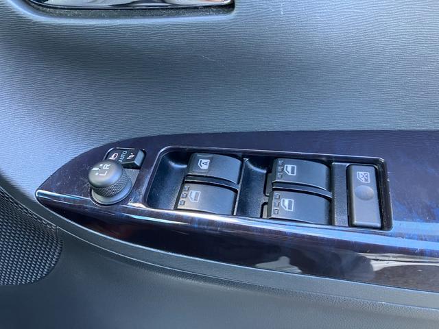 タント カスタムRS トップエディションVS SAIII/愛知仕入/ 純正7インチSDナビ/CD&DVD再生/USB/Bluetoothオーディオ/フルセグTV/全方位モニター/ETC/ドラレコ/衝突被害軽減/スマートキー&プッシュスタート/両側自動スライドドア(32枚目)