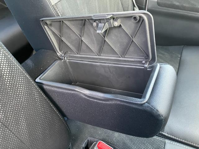 タント カスタムRS トップエディションVS SAIII/愛知仕入/ 純正7インチSDナビ/CD&DVD再生/USB/Bluetoothオーディオ/フルセグTV/全方位モニター/ETC/ドラレコ/衝突被害軽減/スマートキー&プッシュスタート/両側自動スライドドア(33枚目)