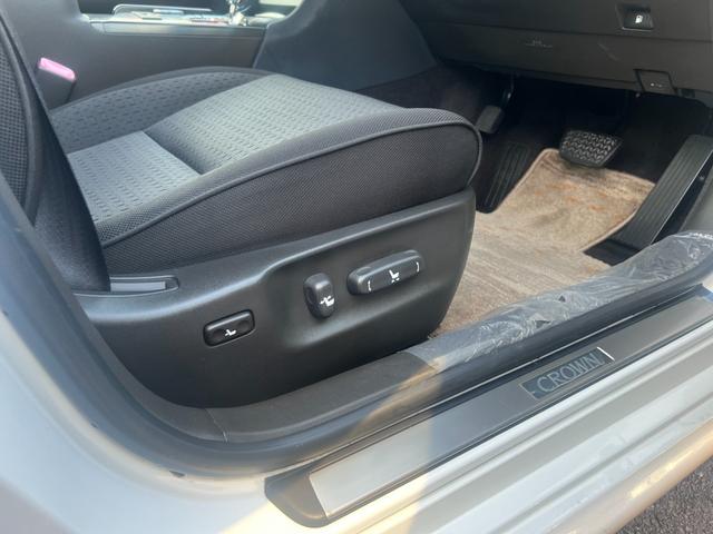 クラウン ２．５アスリートナビパッケージ／岡山仕入／走行３９０７９ＫＭ　ワンオーナー／メーカーＯＰ８インチＨＤＤナビ／バックカメラ　／ＥＴＣ／フルセグ／電動シート／クルーズコントロール／純正１８ＡＷ／スマートキー／プッシュスタート／ビルトインＥＴＣ／ＨＩＤヘッドライト／（5枚目）
