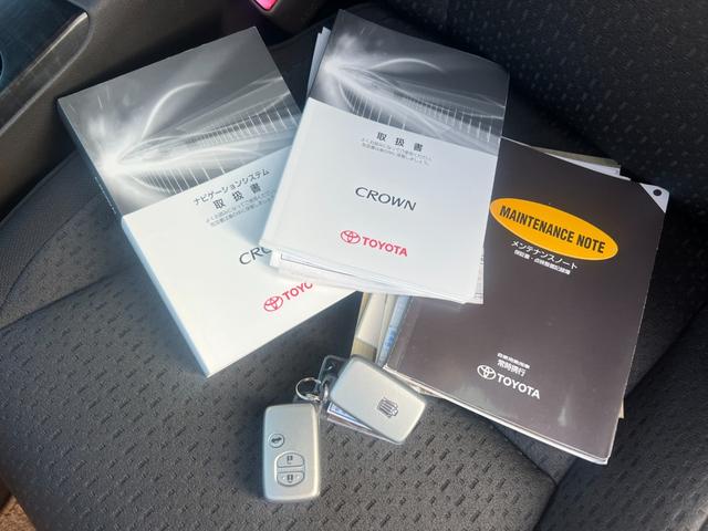 クラウン ２．５アスリートナビパッケージ／岡山仕入／走行３９０７９ＫＭ　ワンオーナー／メーカーＯＰ８インチＨＤＤナビ／バックカメラ　／ＥＴＣ／フルセグ／電動シート／クルーズコントロール／純正１８ＡＷ／スマートキー／プッシュスタート／ビルトインＥＴＣ／ＨＩＤヘッドライト／（6枚目）
