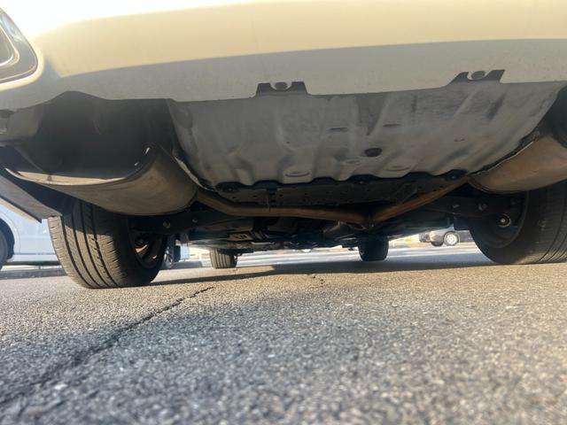 クラウン ２．５アスリートナビパッケージ／岡山仕入／走行３９０７９ＫＭ　ワンオーナー／メーカーＯＰ８インチＨＤＤナビ／バックカメラ　／ＥＴＣ／フルセグ／電動シート／クルーズコントロール／純正１８ＡＷ／スマートキー／プッシュスタート／ビルトインＥＴＣ／ＨＩＤヘッドライト／（24枚目）