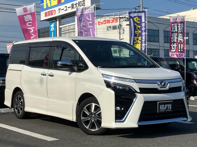 ヴォクシー ＺＳ　煌ＩＩＩ／東大和仕入／走行６７６８３ＫＭ／後席モニター　社外ＳＤデカナビ／ＣＤ、ＤＶＤ再生／１２セグ／ＢＴ／ミュージックサーバー／バックカメラ／フリップダウンモニター／両側ＰＳＤ／スマートキー／プッシュスタート／ＬＥＤヘッドライト／フォグ／ＡＳＶ／フル装備（6枚目）
