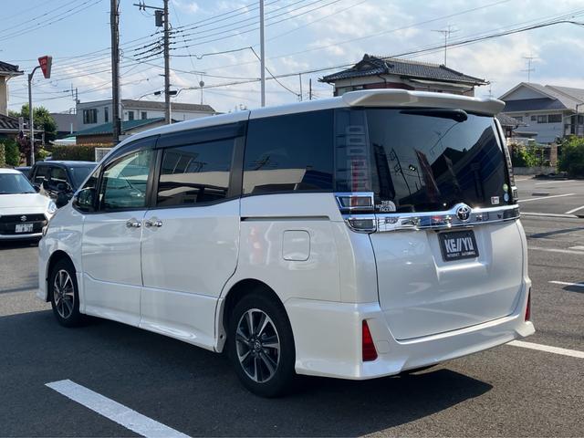 ヴォクシー ＺＳ　煌ＩＩＩ／東大和仕入／走行６７６８３ＫＭ／後席モニター　社外ＳＤデカナビ／ＣＤ、ＤＶＤ再生／１２セグ／ＢＴ／ミュージックサーバー／バックカメラ／フリップダウンモニター／両側ＰＳＤ／スマートキー／プッシュスタート／ＬＥＤヘッドライト／フォグ／ＡＳＶ／フル装備（10枚目）