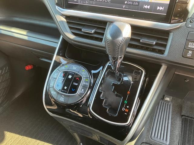 ヴォクシー ＺＳ　煌ＩＩＩ／東大和仕入／走行６７６８３ＫＭ／後席モニター　社外ＳＤデカナビ／ＣＤ、ＤＶＤ再生／１２セグ／ＢＴ／ミュージックサーバー／バックカメラ／フリップダウンモニター／両側ＰＳＤ／スマートキー／プッシュスタート／ＬＥＤヘッドライト／フォグ／ＡＳＶ／フル装備（26枚目）