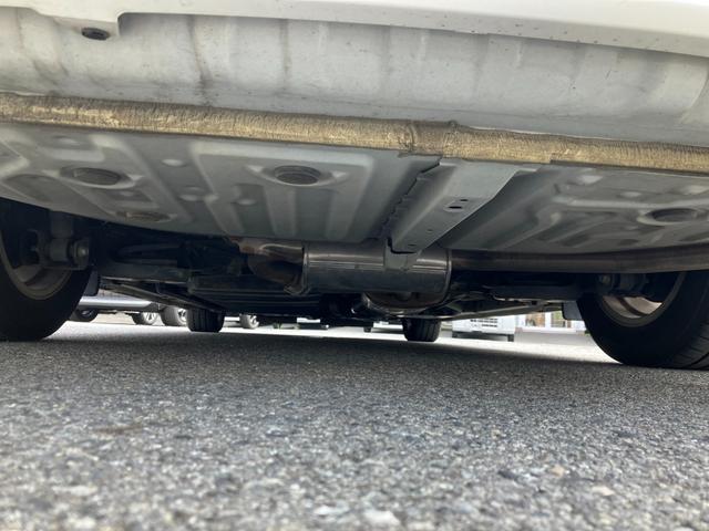 ヴォクシー ＺＳ　走行４６４８４ｋｍ／９型ＳＤナビ／フリップダウンモニター／ＲＳ－Ｒローダウンサス／ＢＴ接続／１２セグ／ＥＴＣ／ＤＶＤ再生／左側パワースライドドアＬＥＤヘッドライト／オートリトラミラー（4枚目）