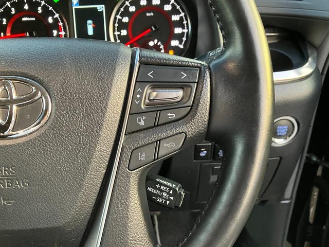 アルファード ２．５Ｓ　Ｃパッケージ　走行２５４４９ｋｍ／ディスプレィオーディオ／ＣＤ／ＤＶＤ再生／ＢＴ接続／１２セグ／バックカメラ／フリップダウンモニター／ＥＴＣ／両側パワースライドドア／電動レザーシート／（26枚目）