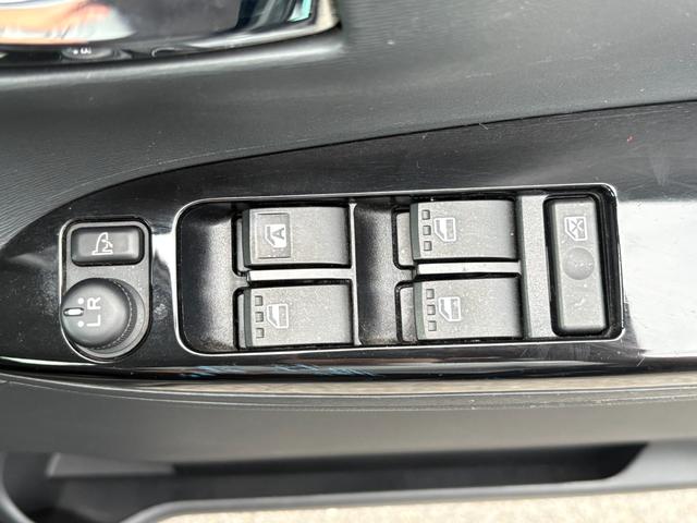 タント カスタムＲＳ　ＳＡ／東大和仕入／ターボ車／　２２年ダンロップタイヤ／走行７４，８８８ＫＭ／衝突軽減／両側自動スライド／純正ナビ／ＣＤ／ＤＶＤ／フルセグ／バックカメラ／ＥＴＣ／ＬＥＤライト／横滑り防止／純正１５ＡＷ／取扱説明書／保証書（22枚目）