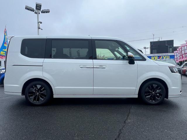 ステップワゴン e:HEVスパーダ/走行10KM/デーラーOPデカナビ 両側パワースライドドア/ハーフレザーシート/電動リアゲート/CDDVD再生/12セグ/BT/アラウンドビューモニター/フリップダウンモニター/LEDヘッドライト/フォグ/スマートキー/プッシュスタート(7枚目)