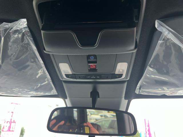 ステップワゴン e:HEVスパーダ/走行10KM/デーラーOPデカナビ 両側パワースライドドア/ハーフレザーシート/電動リアゲート/CDDVD再生/12セグ/BT/アラウンドビューモニター/フリップダウンモニター/LEDヘッドライト/フォグ/スマートキー/プッシュスタート(21枚目)