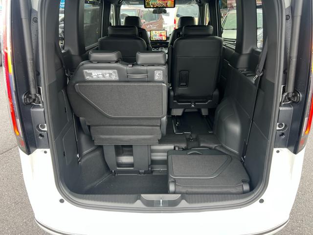 ステップワゴン e:HEVスパーダ/走行10KM/デーラーOPデカナビ 両側パワースライドドア/ハーフレザーシート/電動リアゲート/CDDVD再生/12セグ/BT/アラウンドビューモニター/フリップダウンモニター/LEDヘッドライト/フォグ/スマートキー/プッシュスタート(28枚目)