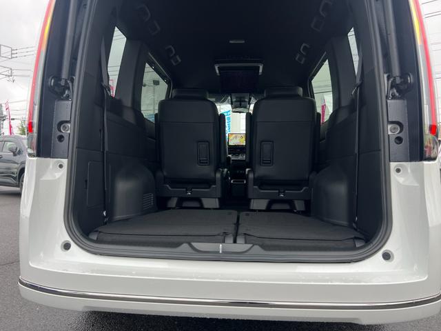 ステップワゴン e:HEVスパーダ/走行10KM/デーラーOPデカナビ 両側パワースライドドア/ハーフレザーシート/電動リアゲート/CDDVD再生/12セグ/BT/アラウンドビューモニター/フリップダウンモニター/LEDヘッドライト/フォグ/スマートキー/プッシュスタート(29枚目)