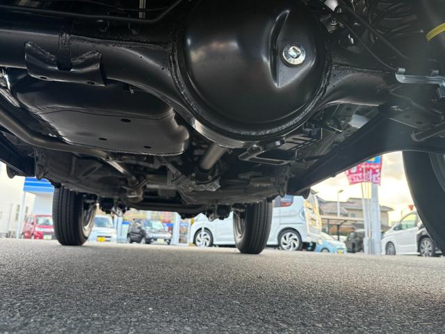 ジムニー XC/衝突軽減/25年BSタイヤ/ クルコン/LEDライト/フォグ/アイドリングストップ/横滑防止/シートヒーター/コーナーセンサー/電格ミラー/ウィンカーミラー/純正16AW/背面タイヤ/スマートキー/スペアキー/取扱説明書/保証書(21枚目)