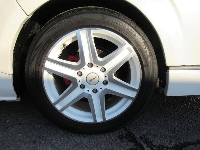 ハイエースワゴン グランドキャビン 4型仕様 LEDヘッドライト REVOシート2脚 車いす移動車 ナビ フルセグTV リアモニター TAW18インチAWキーレス エアロ 9人乗り(44枚目)