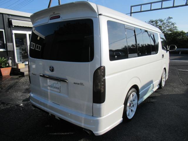 ハイエースワゴン GL 4型仕様 社外LEDヘッドライト 内装架装 横乗り可 ベッドキット ナビ リアモニター サブバッテリー 18インチAW パワスラ 前後ドラレコ(2枚目)