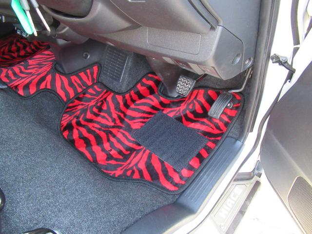 ハイエースワゴン GL 4型仕様 社外LEDヘッドライト 内装架装 横乗り可 ベッドキット ナビ リアモニター サブバッテリー 18インチAW パワスラ 前後ドラレコ(24枚目)