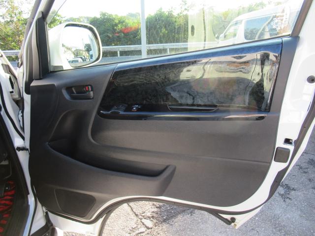 ハイエースワゴン GL 4型仕様 社外LEDヘッドライト 内装架装 横乗り可 ベッドキット ナビ リアモニター サブバッテリー 18インチAW パワスラ 前後ドラレコ(25枚目)