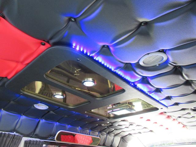 ハイエースワゴン GL 4型仕様 社外LEDヘッドライト 内装架装 横乗り可 ベッドキット ナビ リアモニター サブバッテリー 18インチAW パワスラ 前後ドラレコ(40枚目)