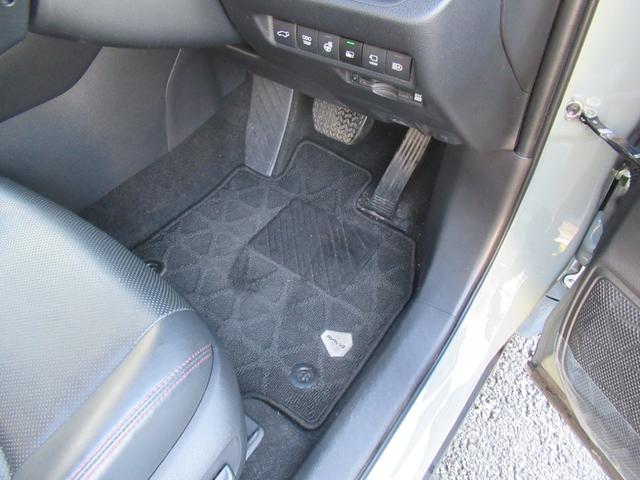 ＲＡＶ４ アドベンチャー　オフロードパッケージＩＩ　特別仕様車　１０．５インチディスプレイオーディオ　タコマ風グリル　合成皮革シート　デジタルインナーミラー　パノラミックビュー　パワーバックドア　プレミアムサウンド　トノカバー　クロスバー　ＥＴＣ２．０（23枚目）