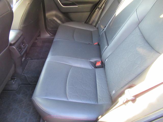 ＲＡＶ４ アドベンチャー　オフロードパッケージＩＩ　特別仕様車　１０．５インチディスプレイオーディオ　タコマ風グリル　合成皮革シート　デジタルインナーミラー　パノラミックビュー　パワーバックドア　プレミアムサウンド　トノカバー　クロスバー　ＥＴＣ２．０（37枚目）