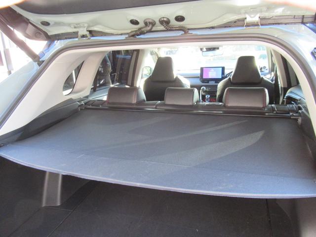 ＲＡＶ４ アドベンチャー　オフロードパッケージＩＩ　特別仕様車　１０．５インチディスプレイオーディオ　タコマ風グリル　合成皮革シート　デジタルインナーミラー　パノラミックビュー　パワーバックドア　プレミアムサウンド　トノカバー　クロスバー　ＥＴＣ２．０（41枚目）