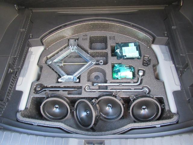 ＲＡＶ４ アドベンチャー　オフロードパッケージＩＩ　特別仕様車　１０．５インチディスプレイオーディオ　タコマ風グリル　合成皮革シート　デジタルインナーミラー　パノラミックビュー　パワーバックドア　プレミアムサウンド　トノカバー　クロスバー　ＥＴＣ２．０（44枚目）